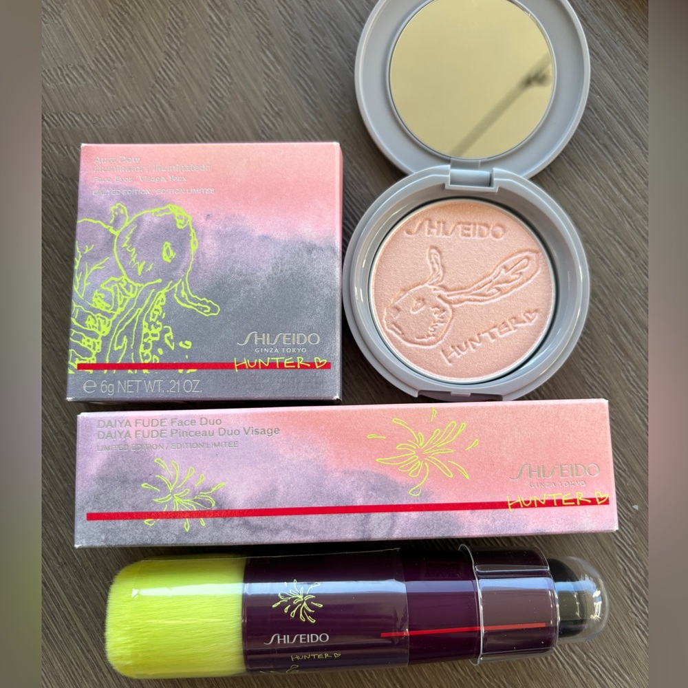 Shisedo X Hunter highlight powder & duo